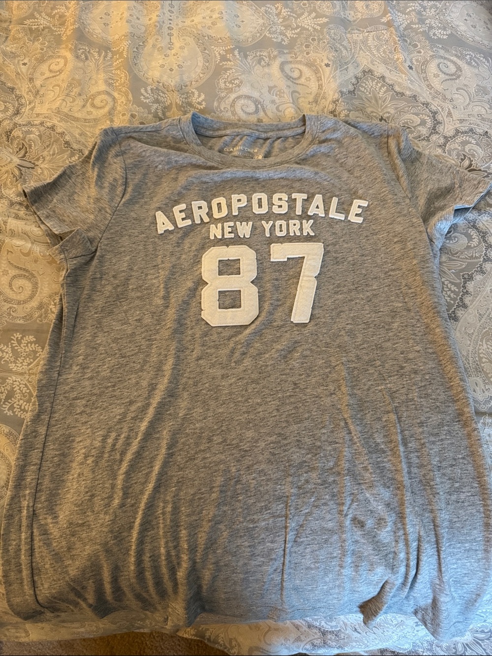 Aeropostale Gray fitted Crew Neck Tee with White '87' Logo
